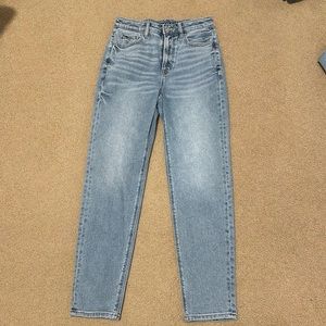 American Eagle straight leg jeans
